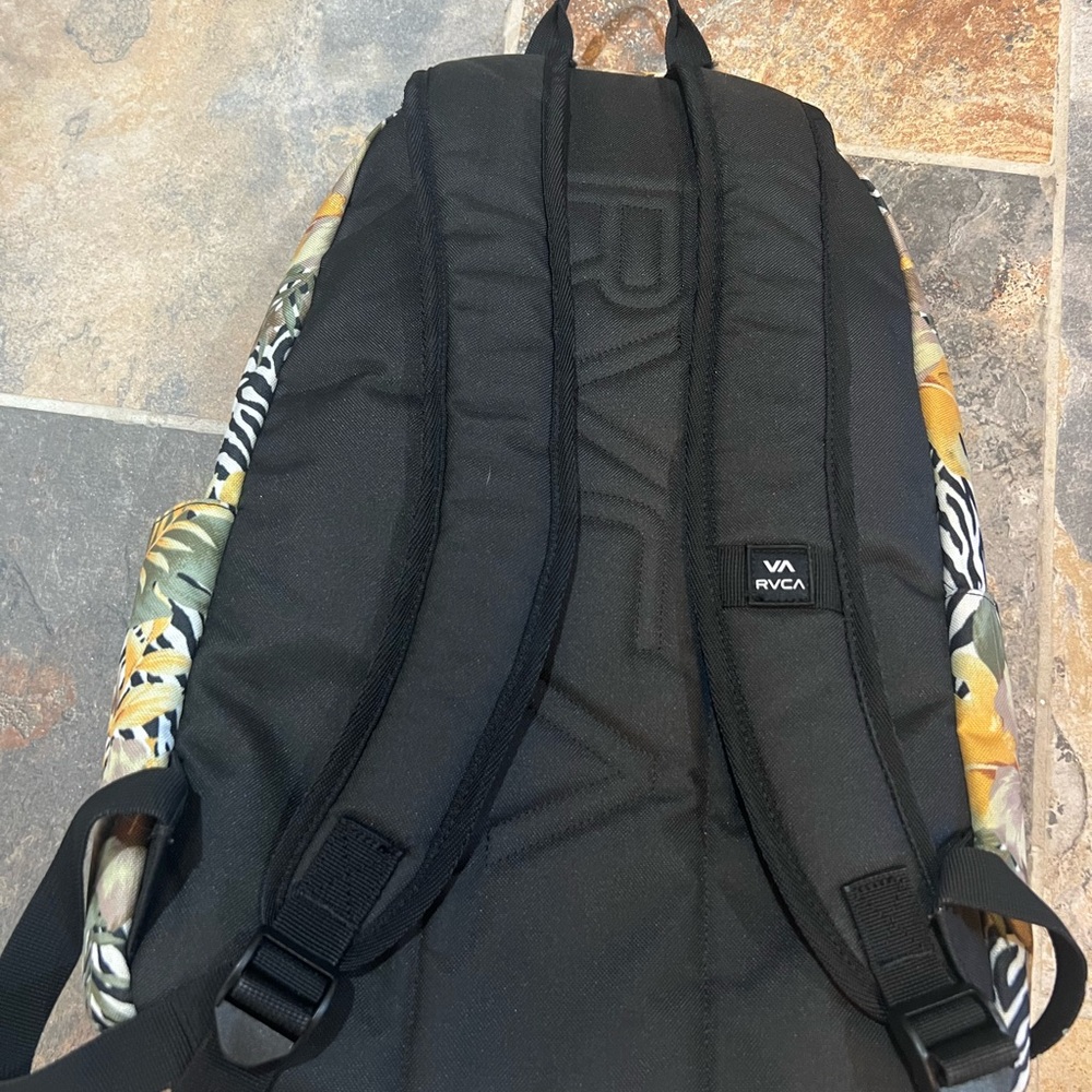 RVCA Backpack - Picture 5 of 9